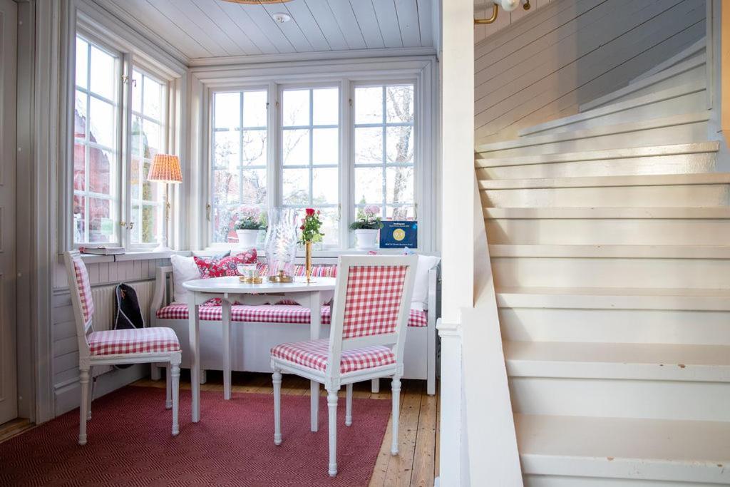 Hem Till Garden Boutique Hotel Vasteras Exterior foto